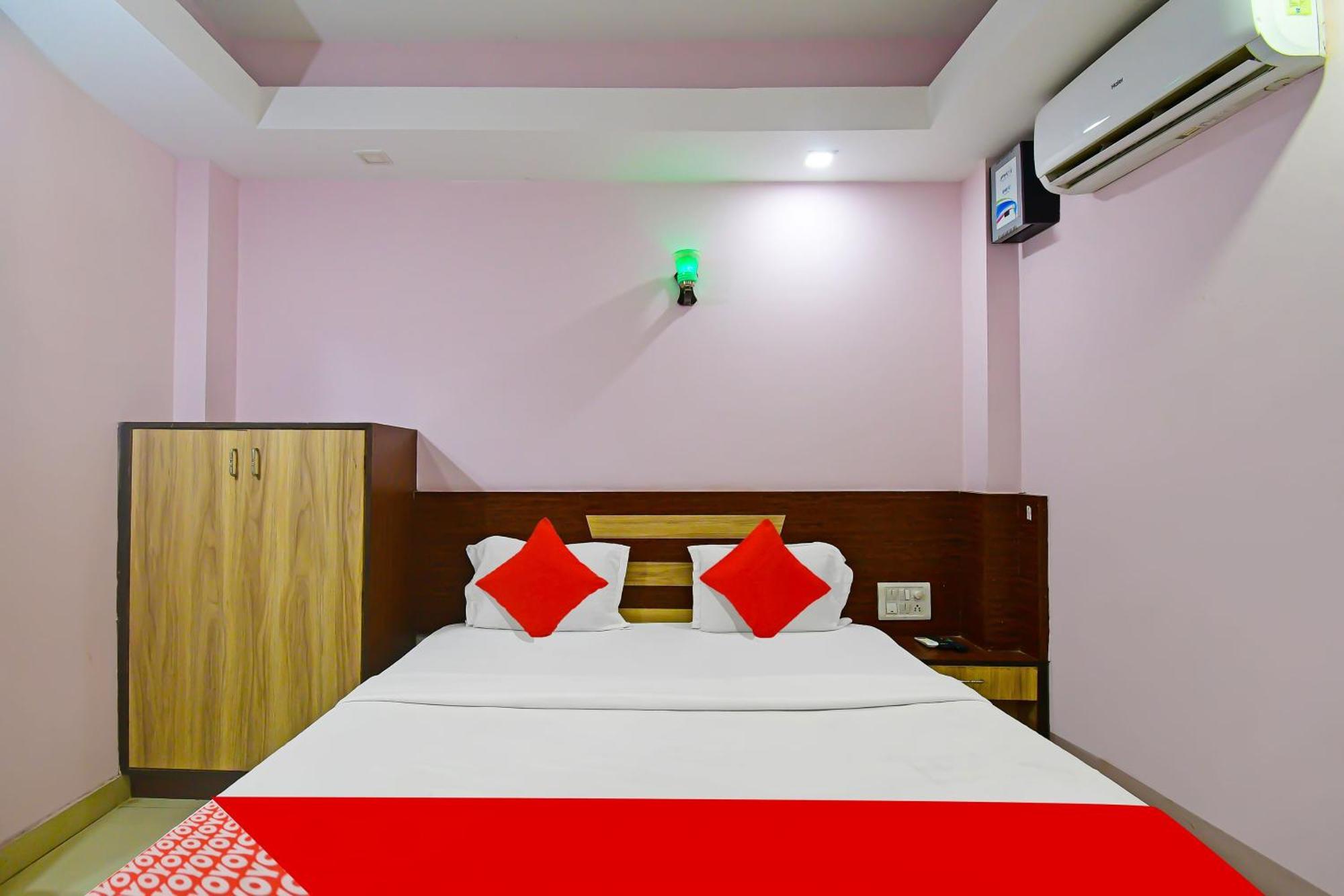 Oyo Flagship Hotel Sea Garden Puri Bagian luar foto