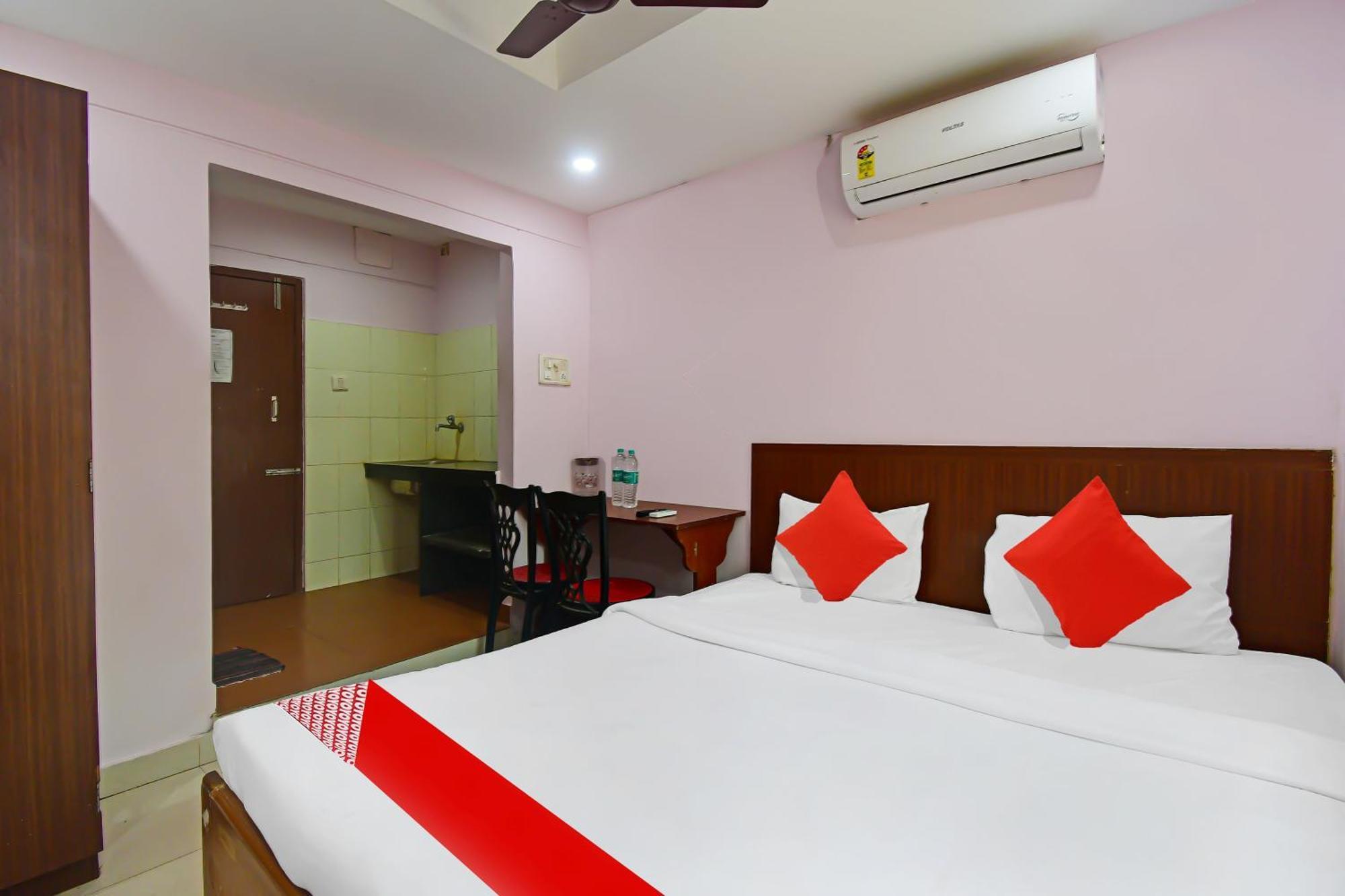 Oyo Flagship Hotel Sea Garden Puri Bagian luar foto