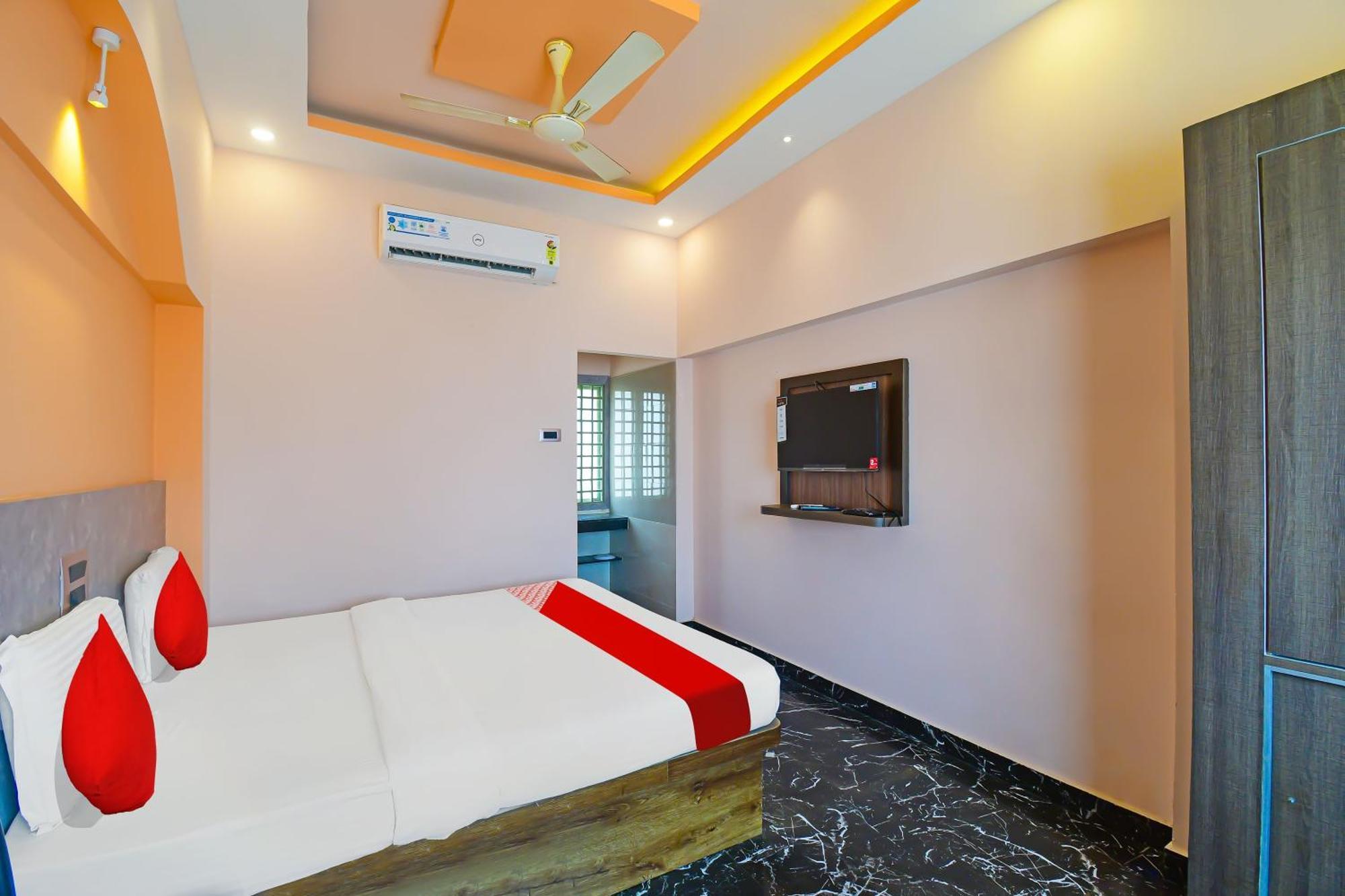 Oyo Flagship Hotel Sea Garden Puri Bagian luar foto